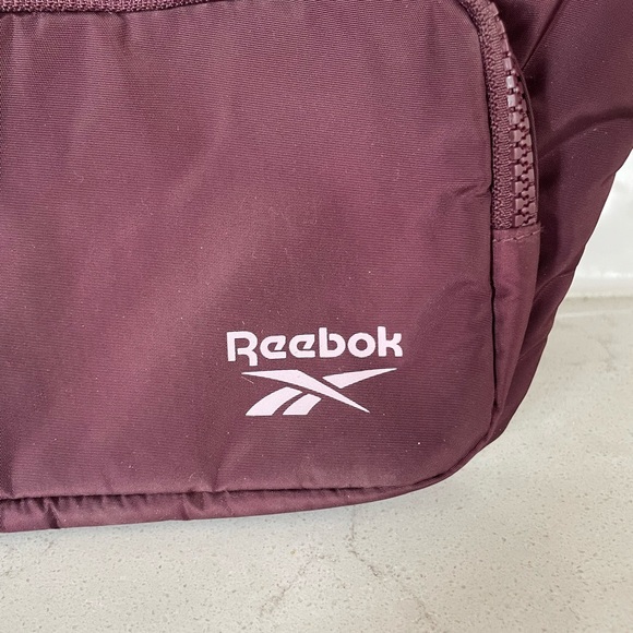 Reebok Crossbody Bag Burgundy One Size - Picture 5 of 5